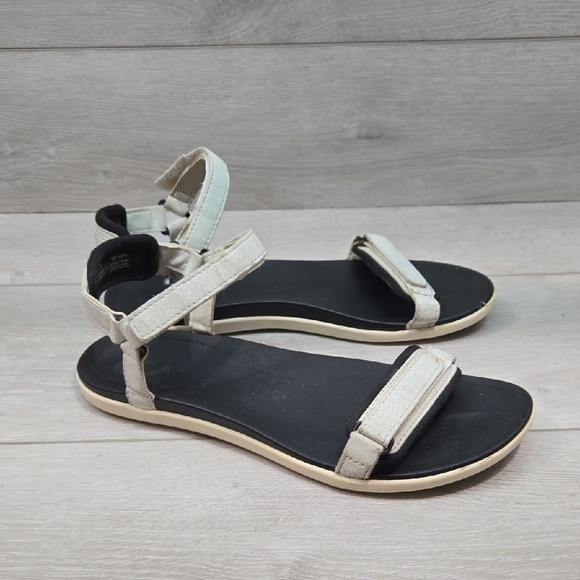 Olukai Women's Luana Leather Straps Flats  Sandals Shoes Sz 8 - Picture 1 of 11